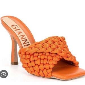 BRAND NEW. GIANNI BINI SANDALS